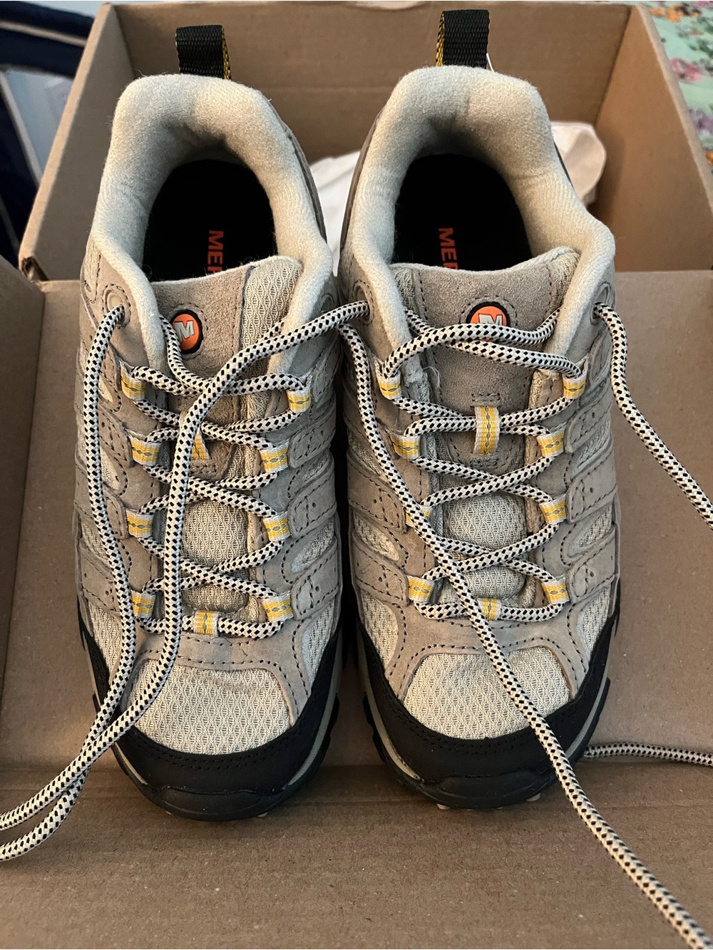 Men's Athletic Trail Sneakers in Light Gray and Black - MERRELL